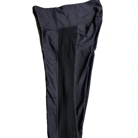 Under Armour Women’s XS Compression Leggings - Picture 2 of 4